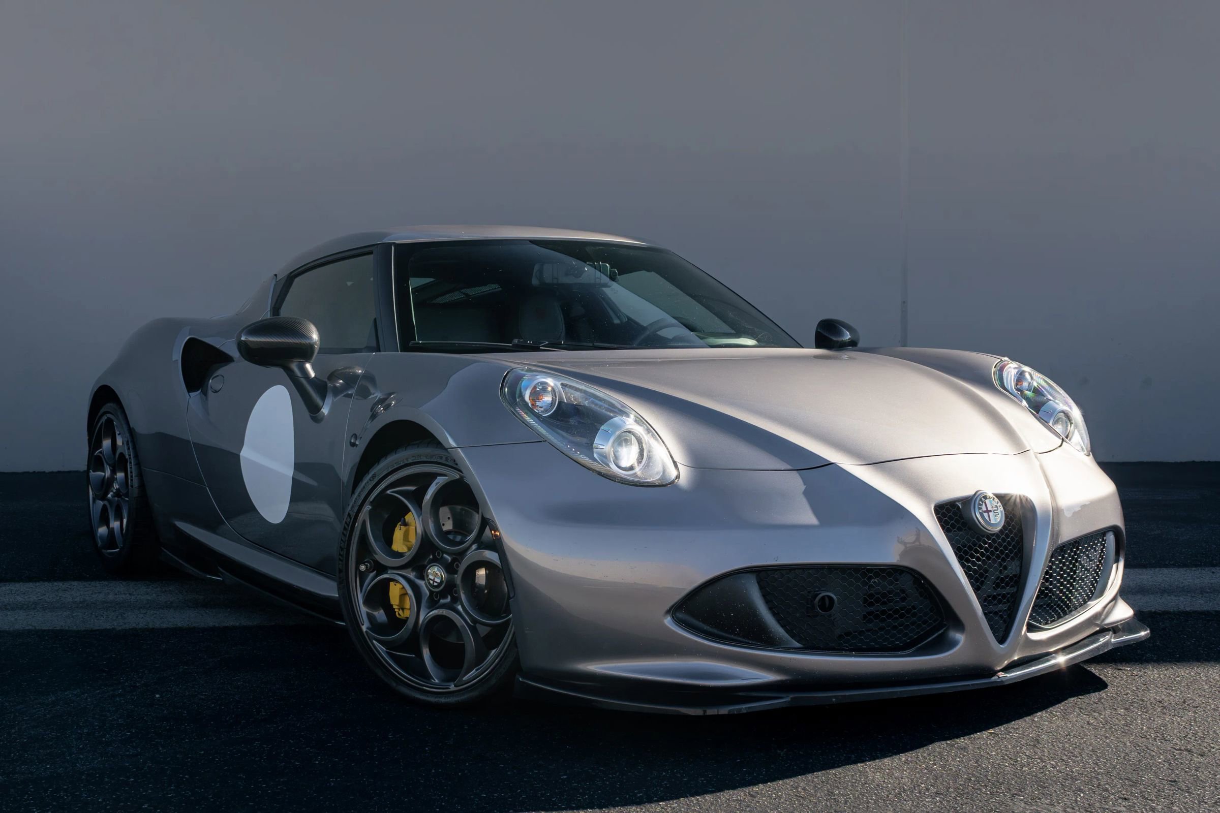 Used 2015 Alfa Romeo 4C Coupe w/ Leather Interior Group RWD image 6