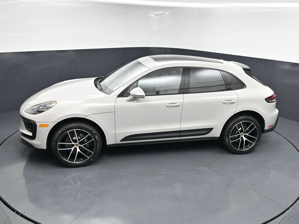 New 2026 Porsche Macan AWD/4WD image 14