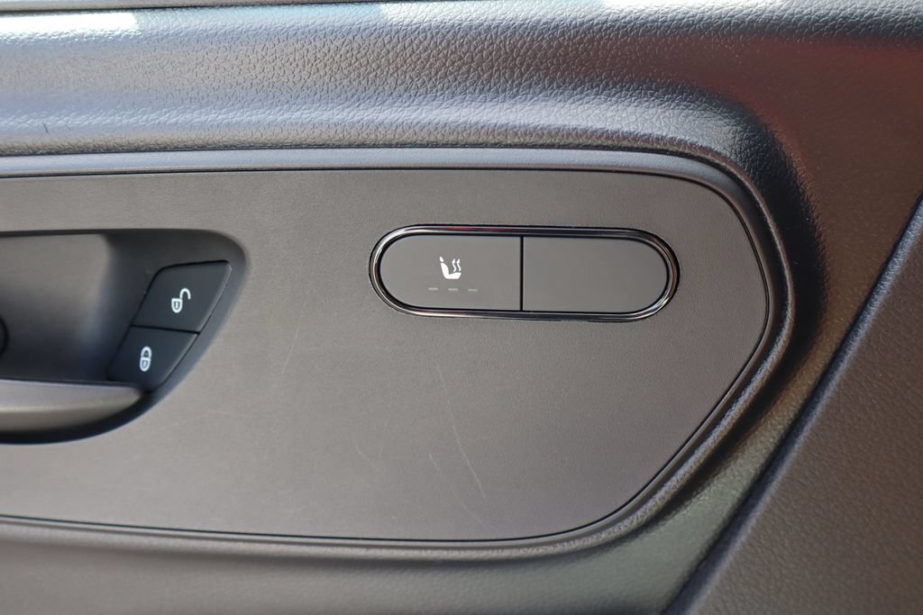 Used 2025 Mercedes-Benz Sprinter 2500 image 22