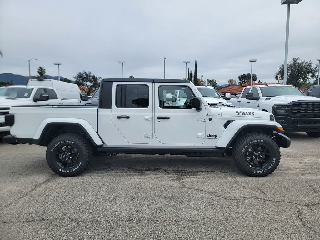 New 2026 Jeep Gladiator Sport AWD/4WD image 3