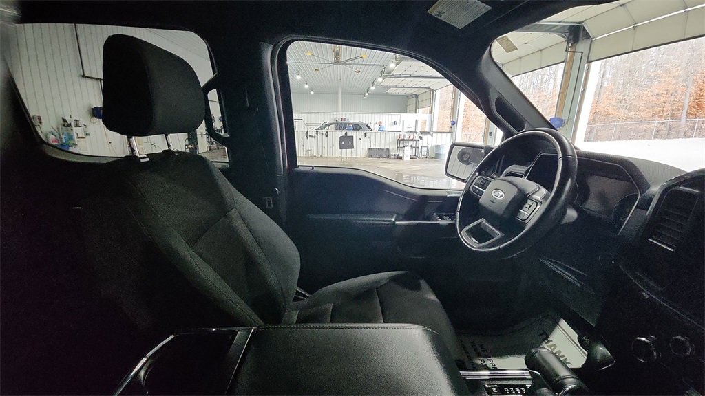 Used 2022 Ford F150 XLT w/ Equipment Group 302A High image 13