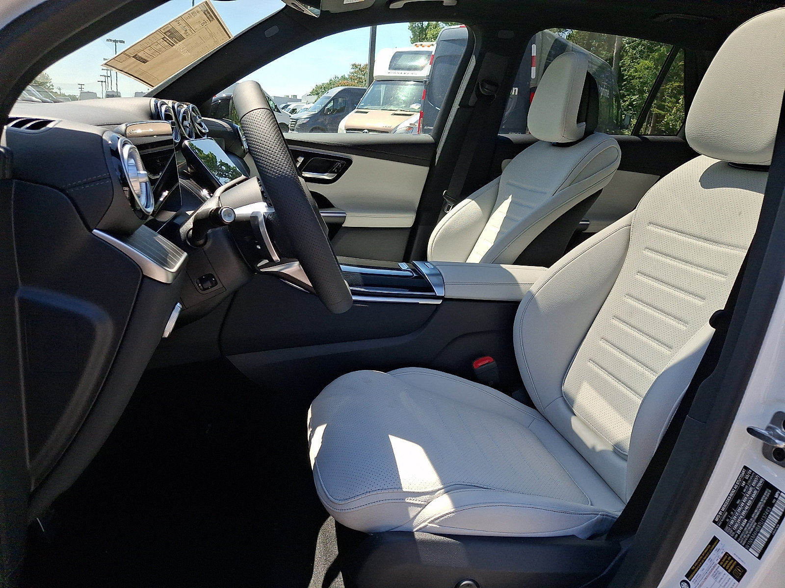 New 2026 Mercedes-Benz GLC 300 4MATIC image 9