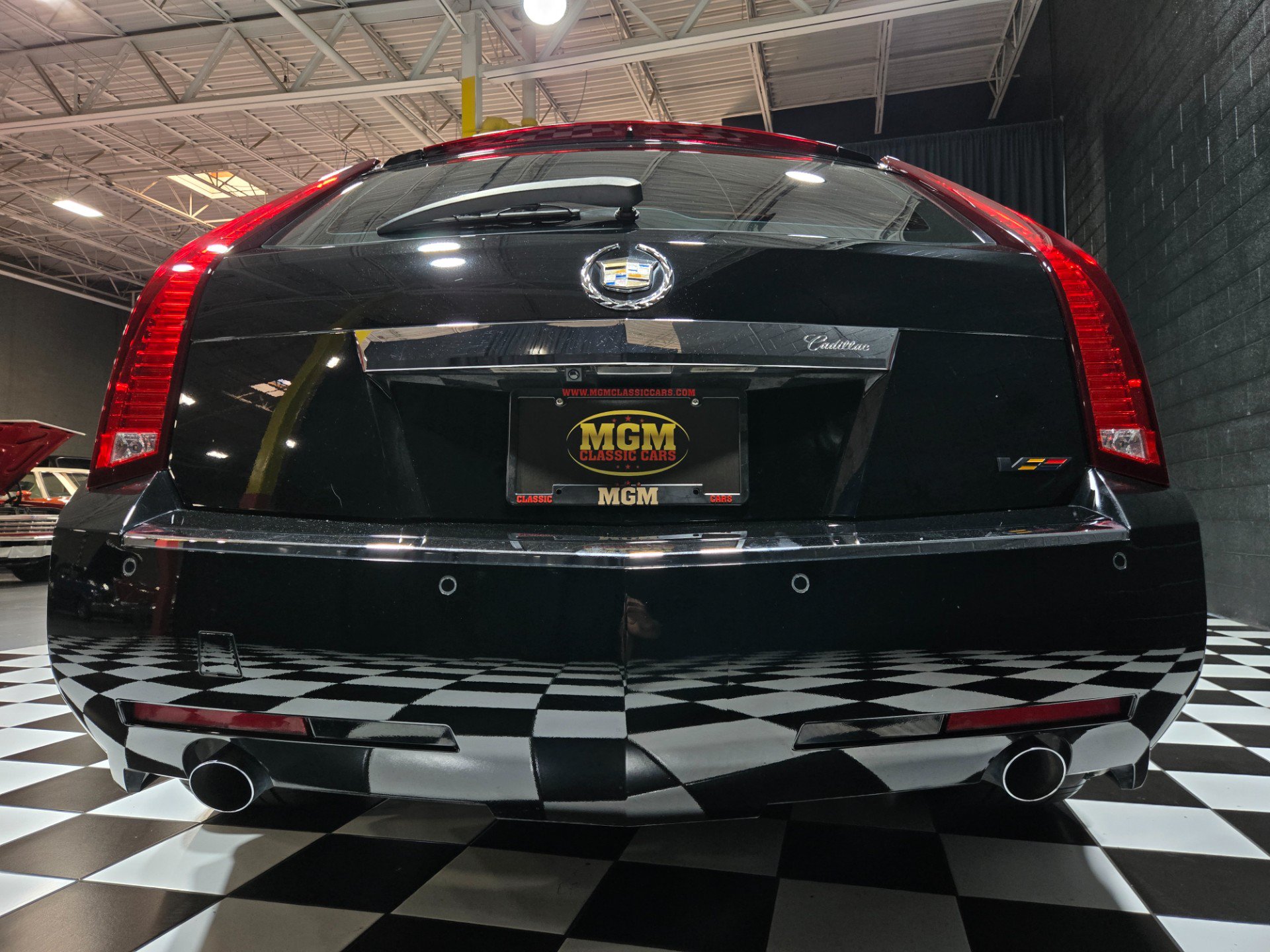 Used 2013 Cadillac CTS V w/ Wood Trim Package RWD image 38