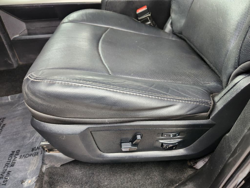 Used 2015 RAM 2500 Laramie w/ Convenience Group image 16