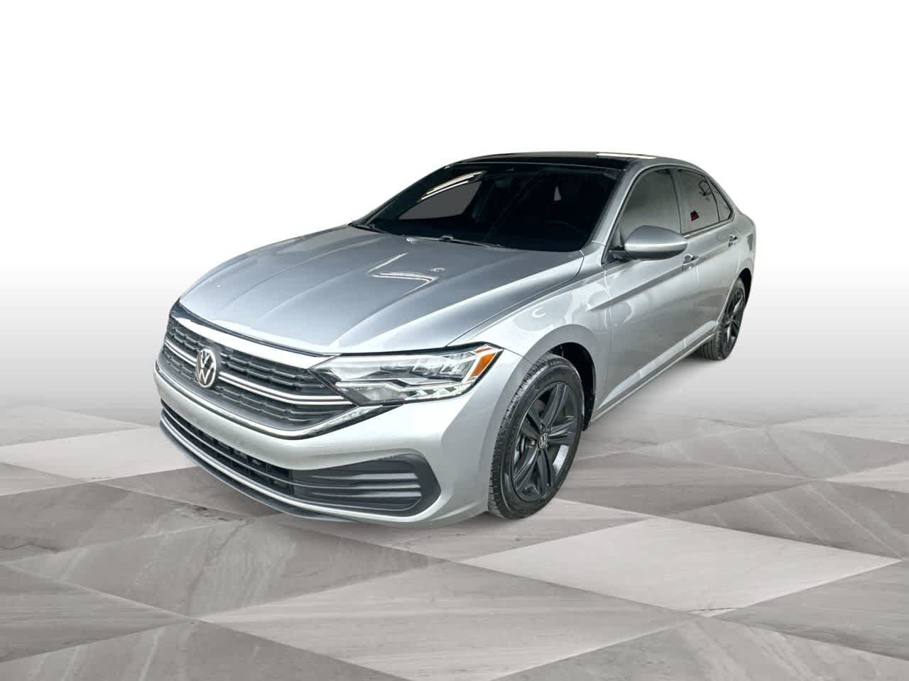 Used 2022 Volkswagen Jetta SE w/ Panoramic Sunroof Package FWD image 4
