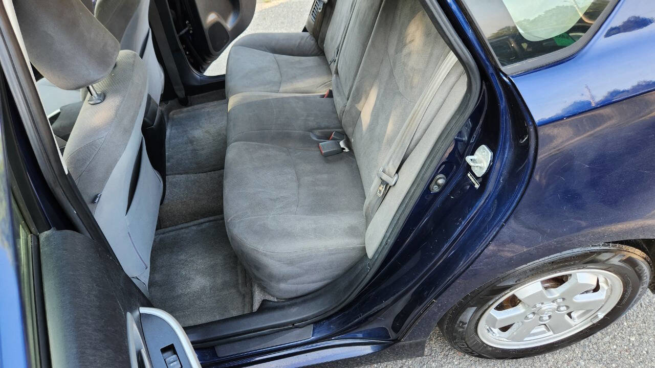 Used 2012 Toyota Prius Two image 28