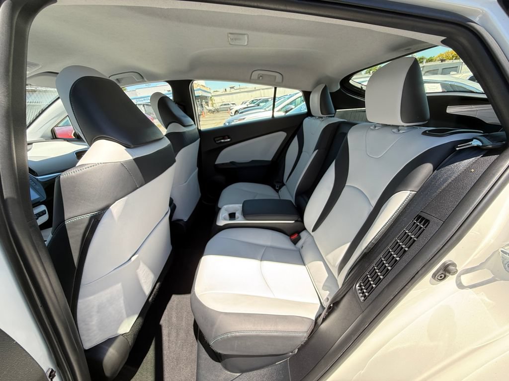 Used 2017 Toyota Prius Prime Premium w/ Carpet Mat Package FWD image 22