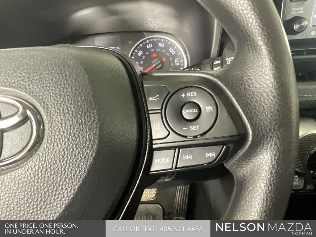 Used 2021 Toyota RAV4 XLE image 43