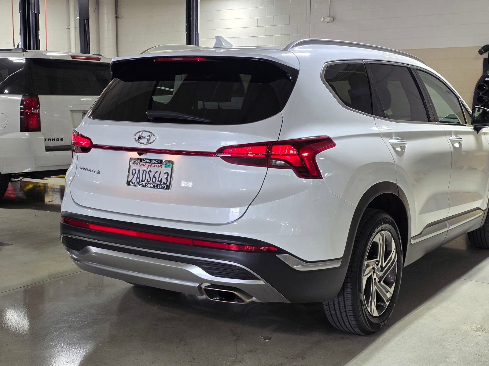 Certified 2022 Hyundai Santa Fe SEL w/ Convenience Package FWD image 11