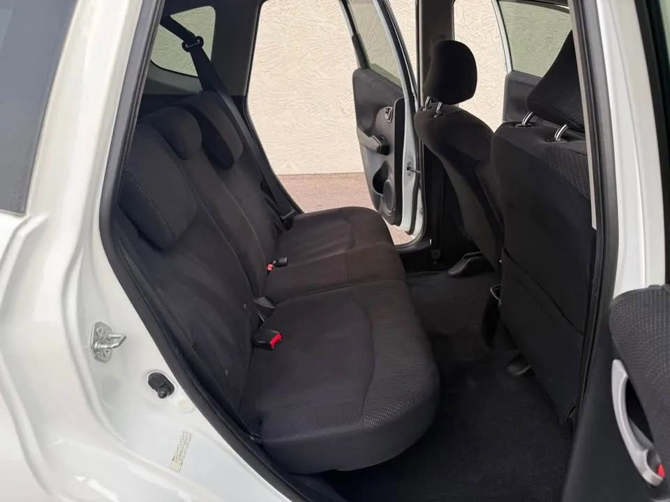 Used 2013 Honda Fit Sport image 15