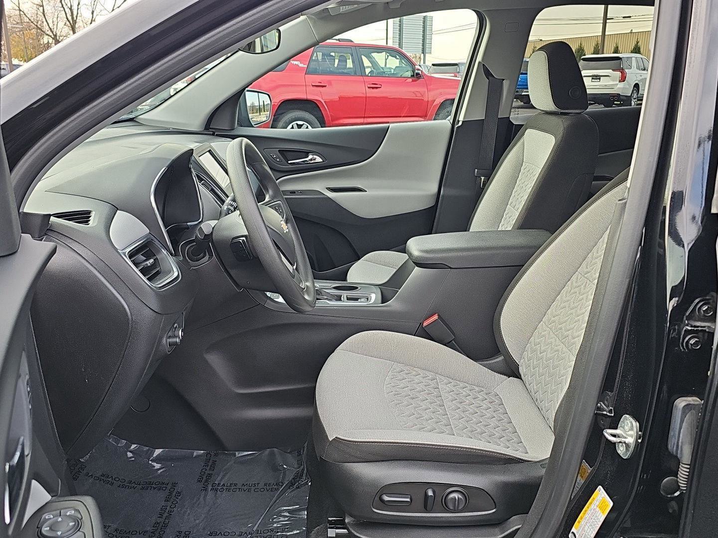 Used 2023 Chevrolet Equinox LS w/ LS Convenience Package image 13