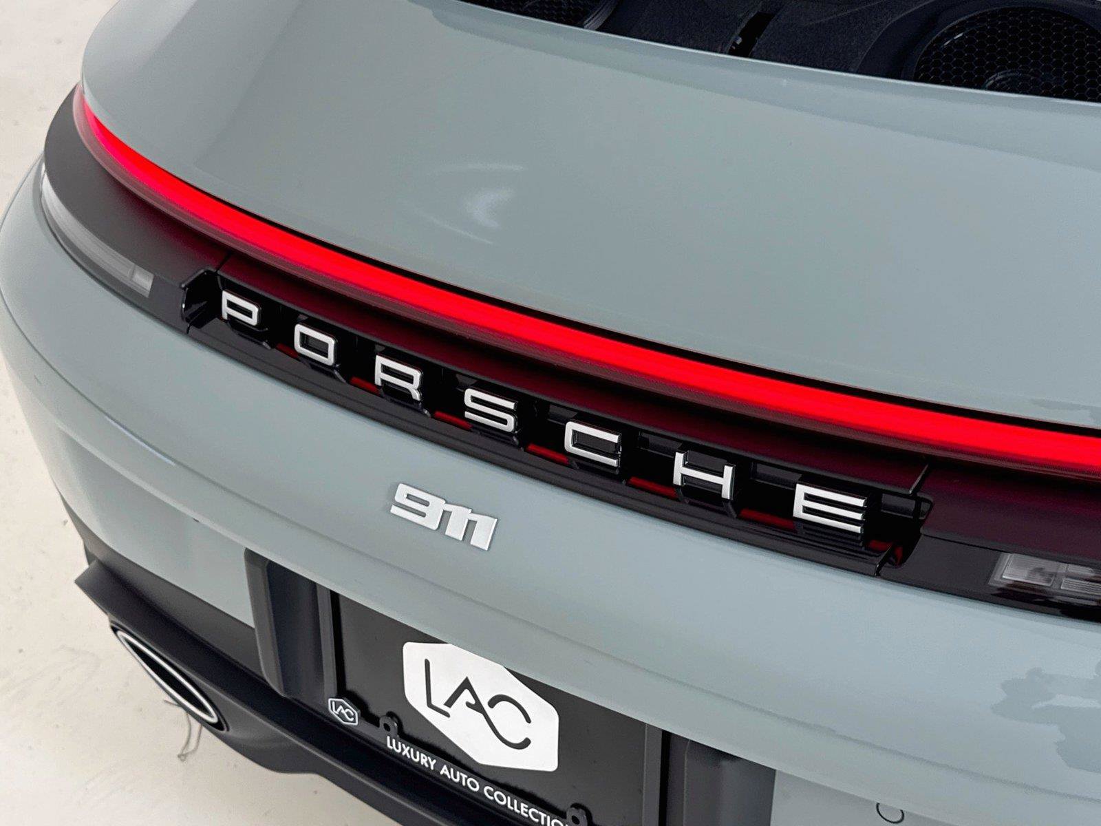Used 2025 Porsche 911 Carrera RWD image 34