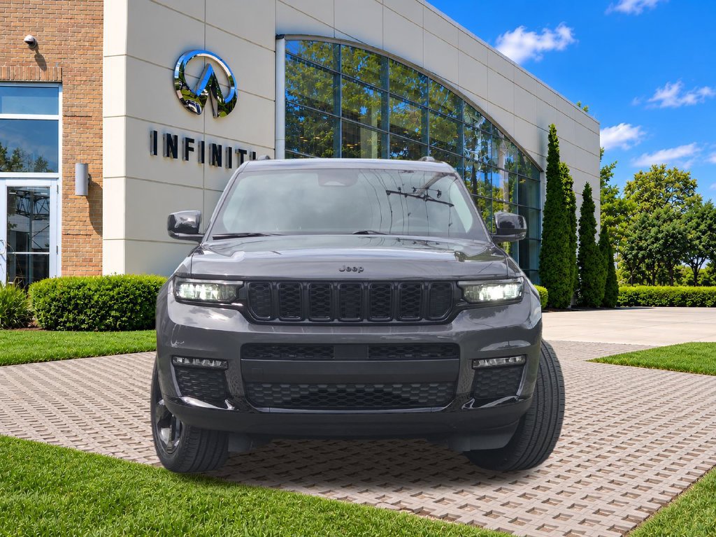 Used 2023 Jeep Grand Cherokee L Limited w/ Black Appearance Package AWD/4WD image 6