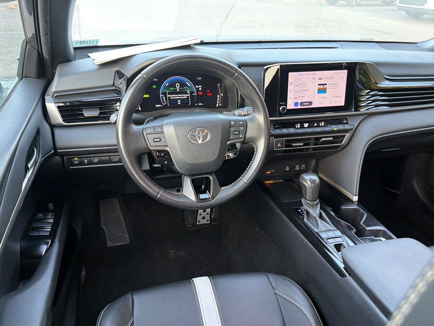 Certified 2025 Toyota Camry SE FWD image 18