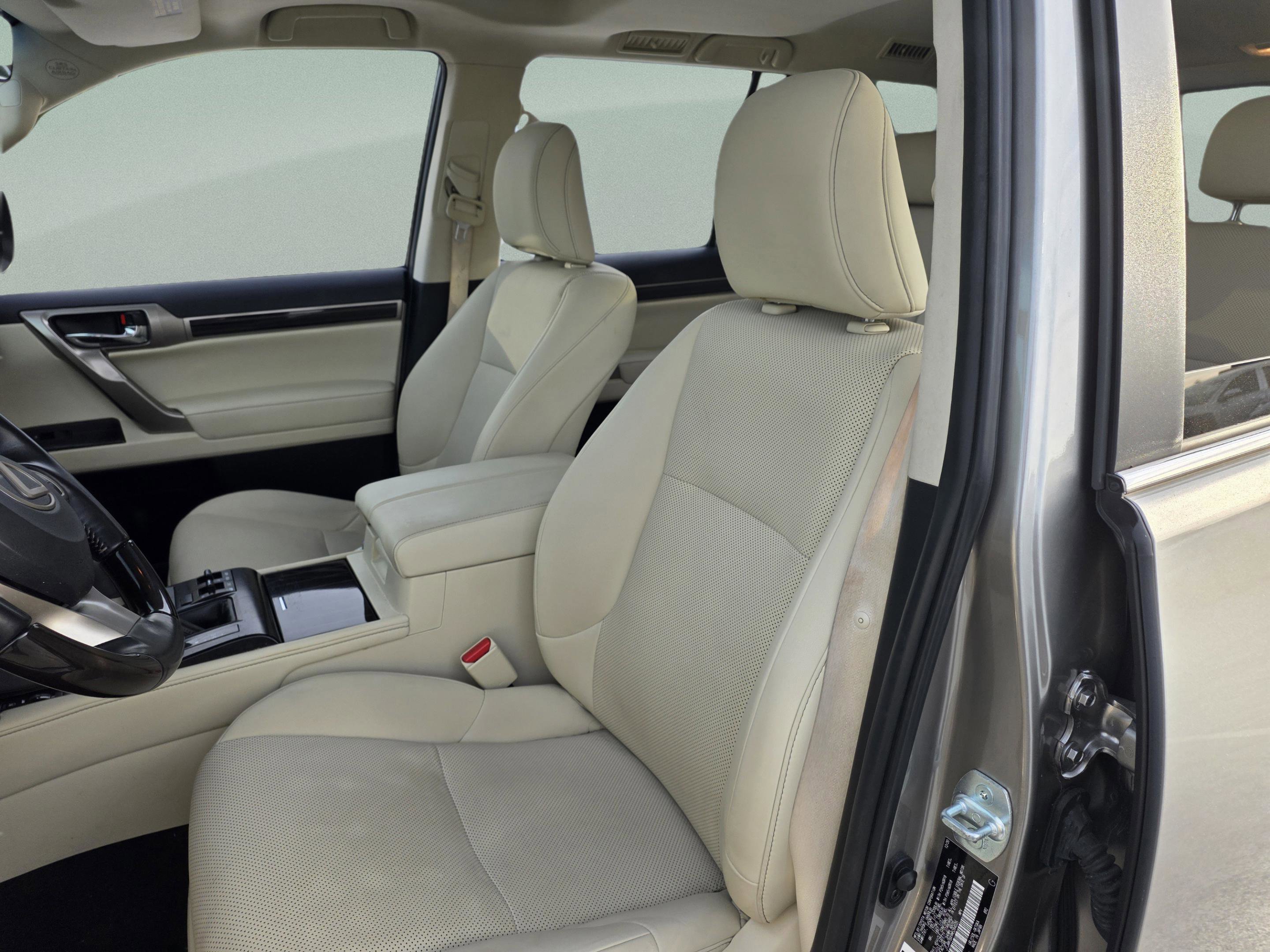 Certified 2021 Lexus GX 460 Premium w/ Premium Package image 12