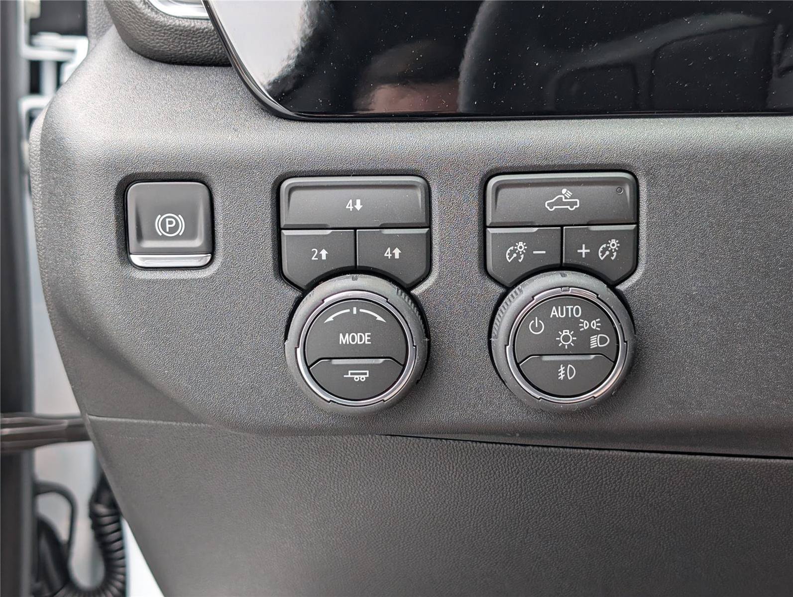 New 2026 Chevrolet Silverado 3500 LT AWD/4WD image 18