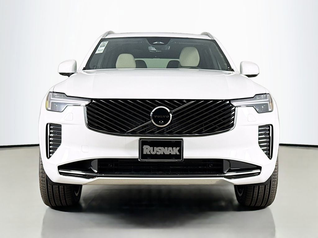 New 2026 Volvo XC90 T8 Plus w/ Protection Package Premier image 2