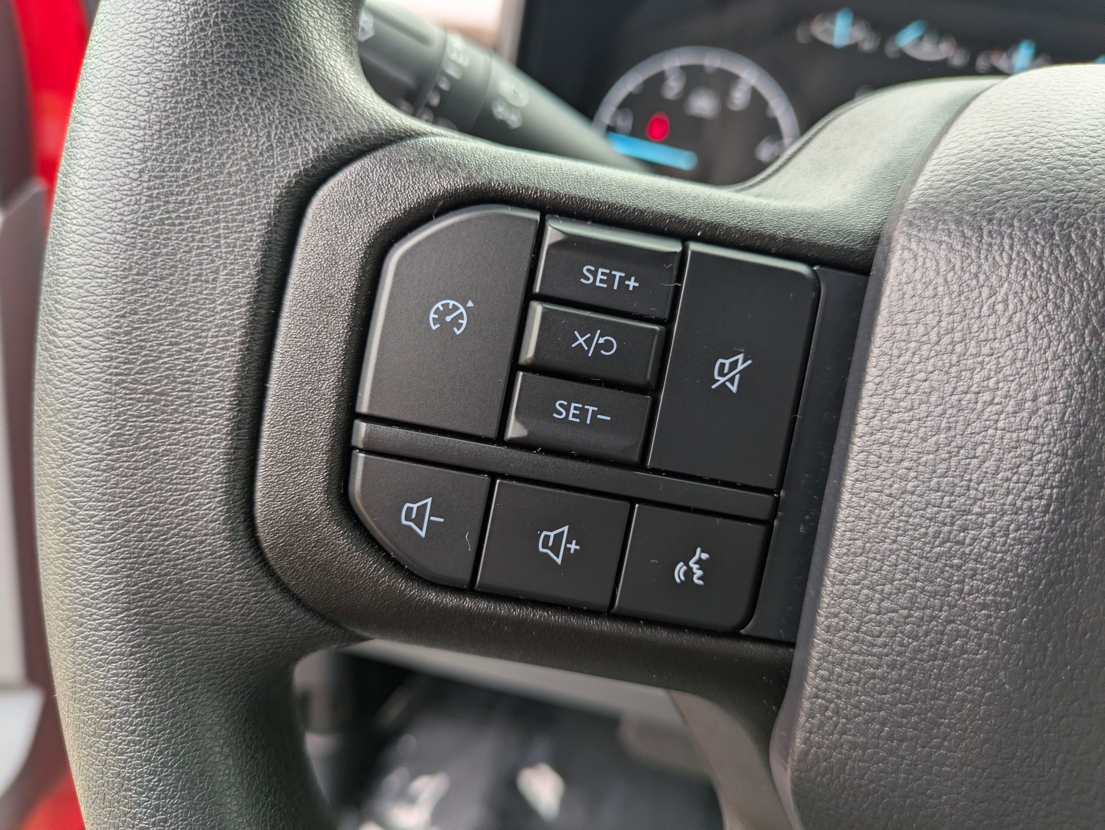 Certified 2024 Ford F350 XLT w/ FX4 Off-Road Package image 21