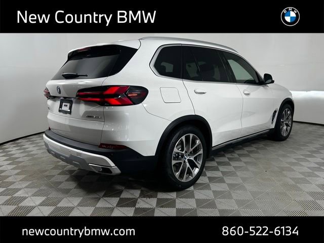 New 2026 BMW X5 xDrive50e w/ Climate Comfort Package image 7