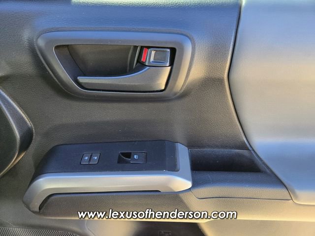 Used 2021 Toyota Tacoma SR5 RWD image 18