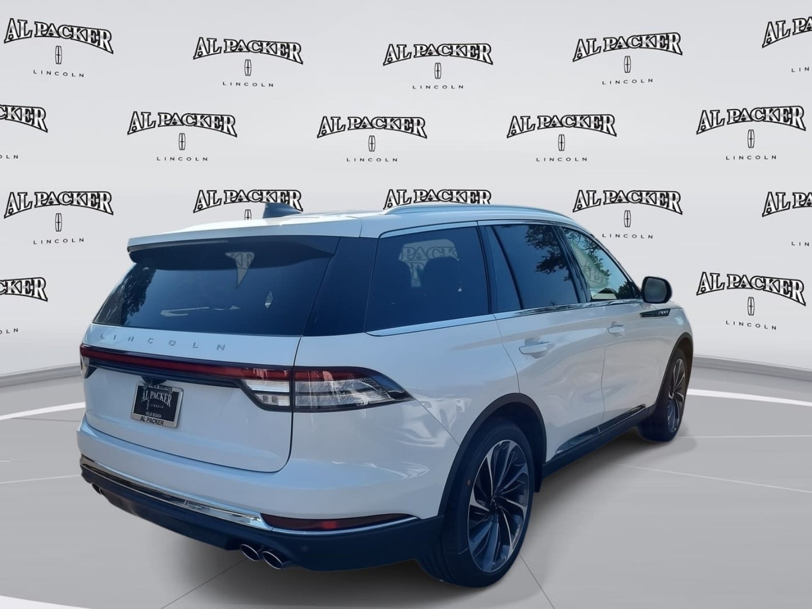 New 2026 Lincoln Aviator Reserve w/ Luxury Package RWD image 5