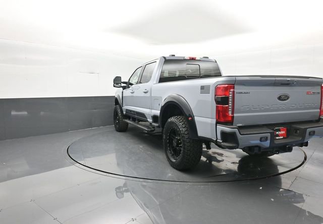 New 2026 Ford F250 Lariat w/ Black Appearance Package image 5