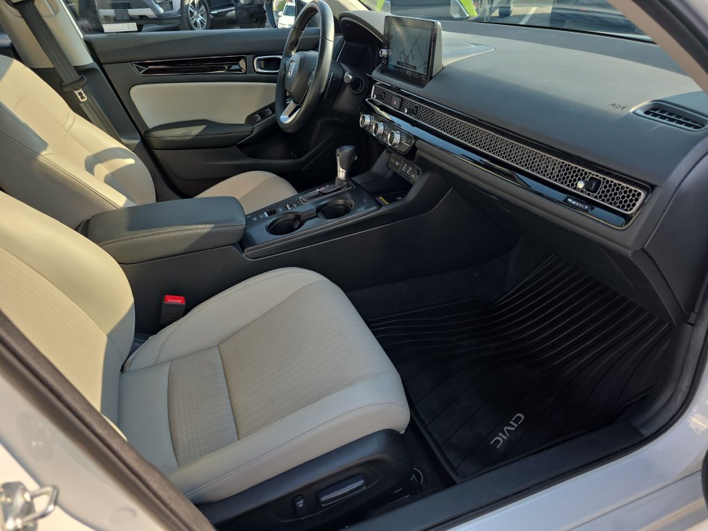 Used 2024 Honda Civic Touring image 33