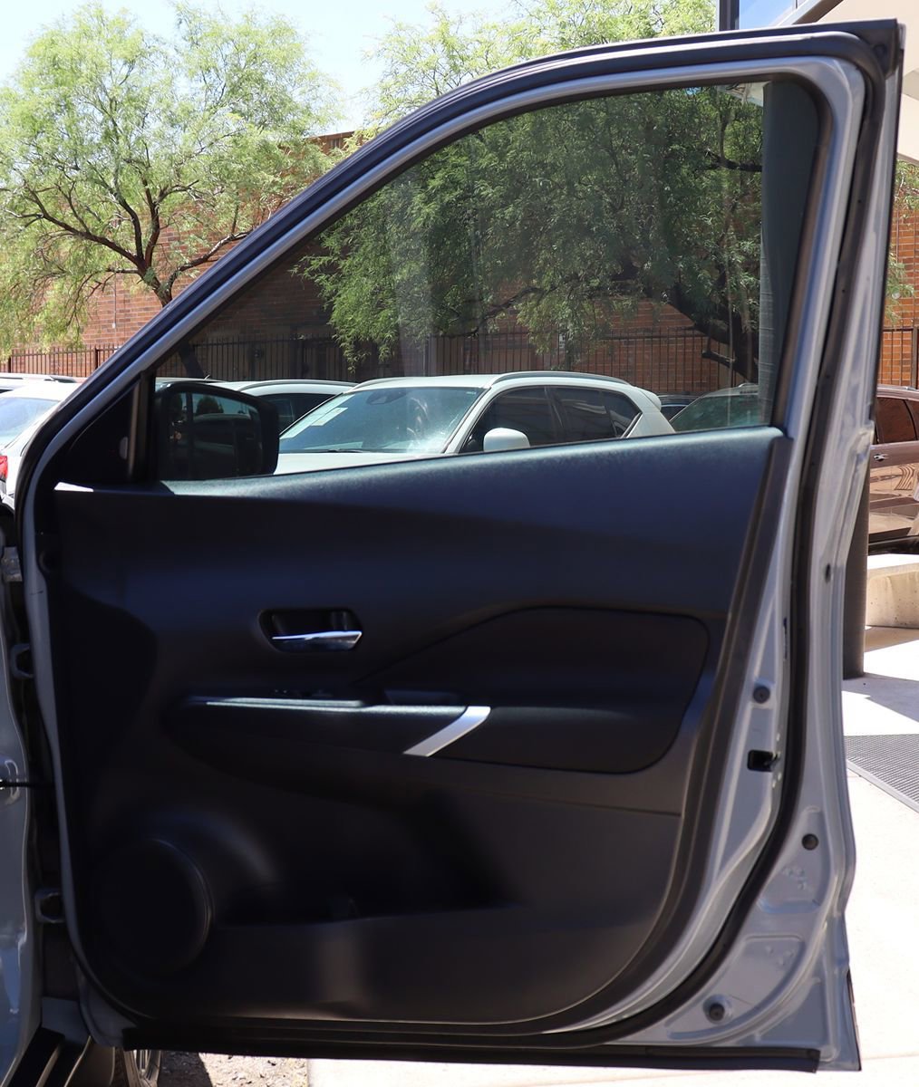 Used 2023 Nissan Kicks SV w/ Exterior Package FWD image 33