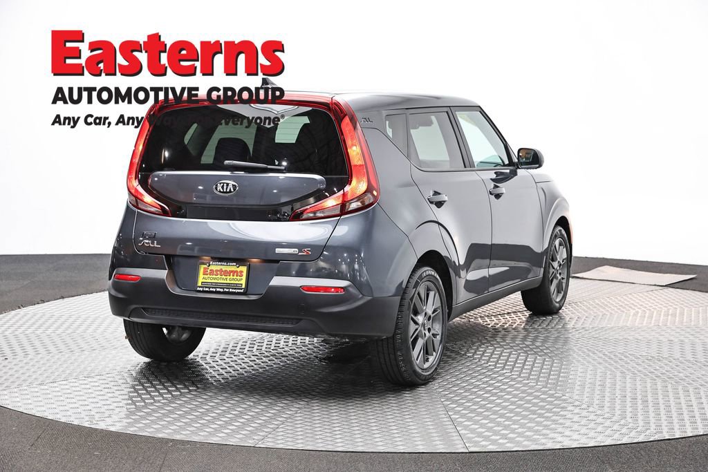Used 2021 Kia Soul S FWD image 5