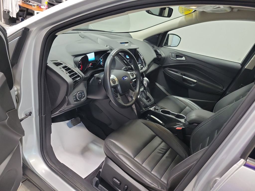 Used 2016 Ford Escape Titanium w/ Equipment Group 301A FWD image 28
