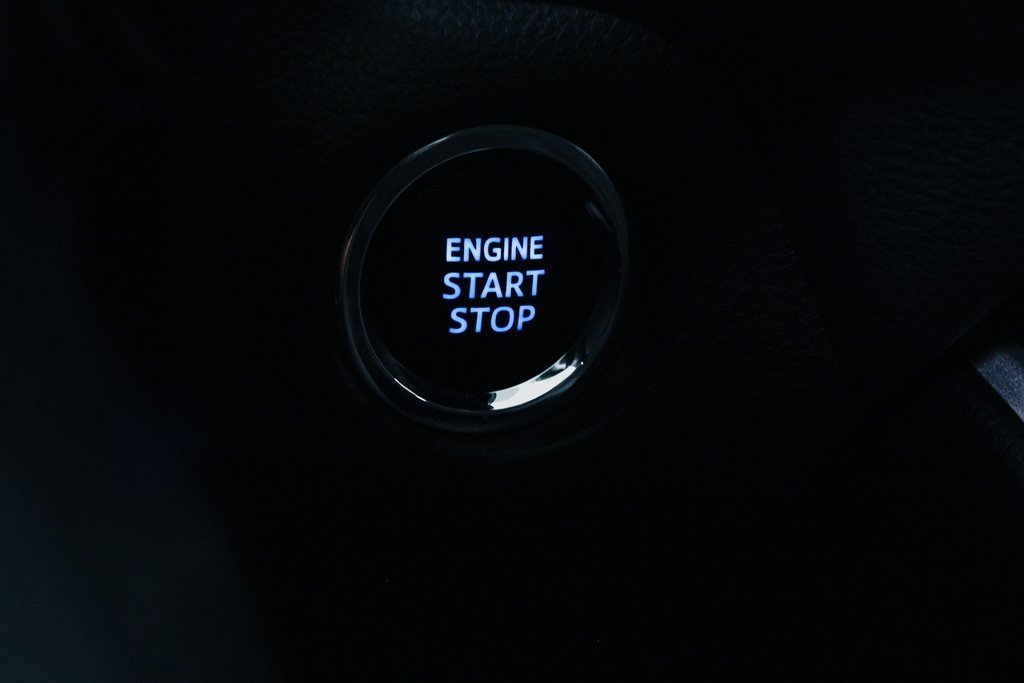 Used 2021 Toyota RAV4 XLE image 17