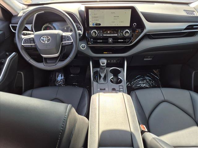 Certified 2026 Toyota Highlander XLE AWD/4WD image 17