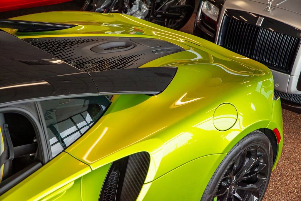 Used 2023 McLaren Artura image 6