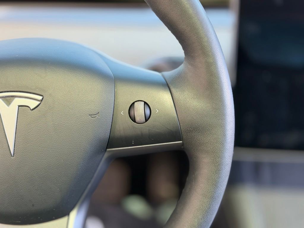 Used 2021 Tesla Model 3 Standard Range Plus image 45