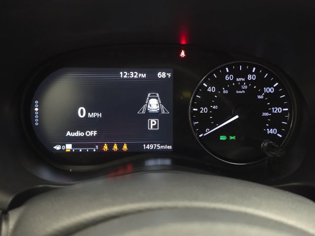 Used 2024 Nissan Kicks SV FWD image 19