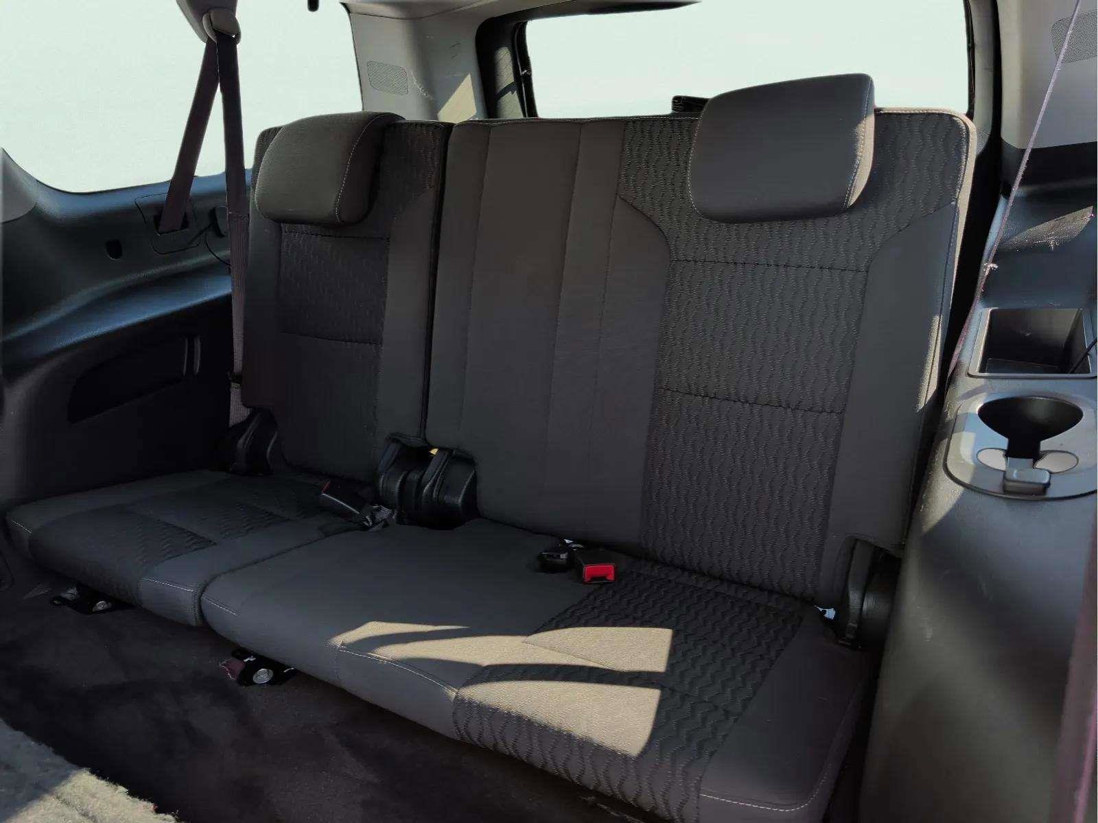 Used 2015 Chevrolet Suburban 4WD image 15