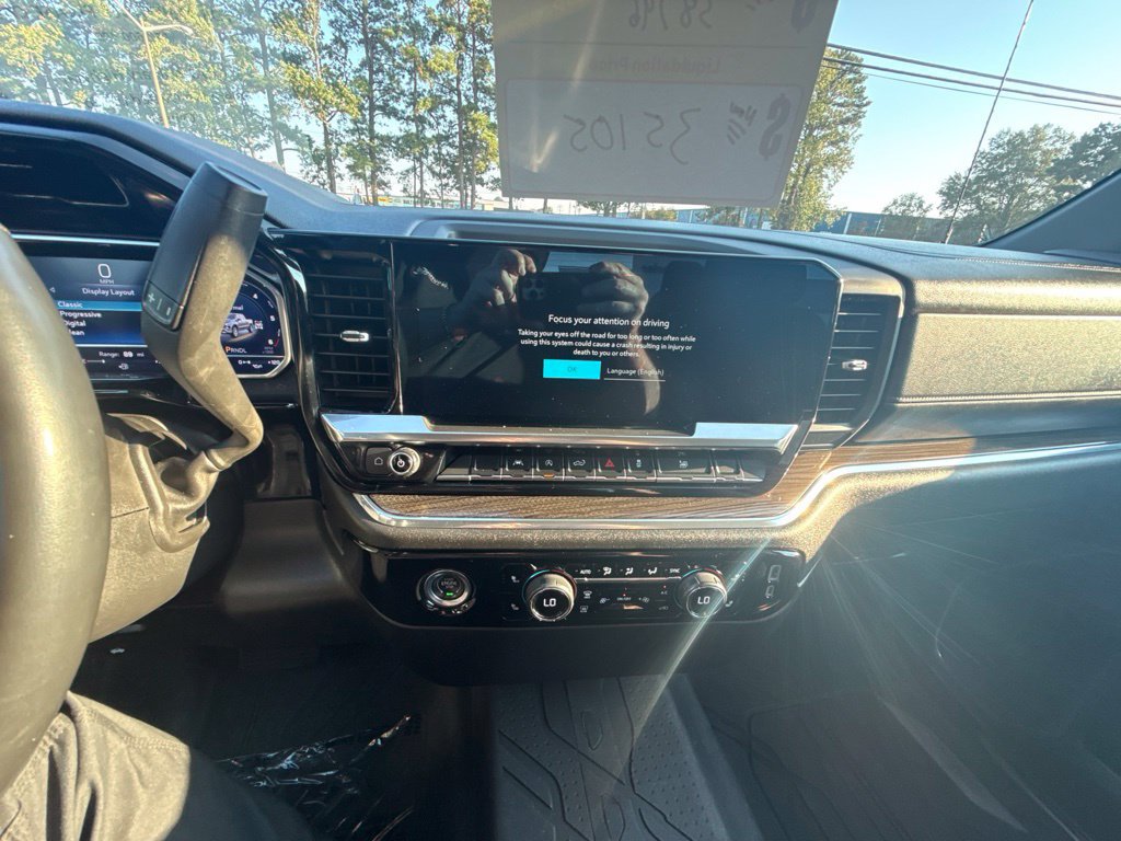 Used 2023 Chevrolet Silverado 1500 LT w/ Protection Package AWD/4WD image 21