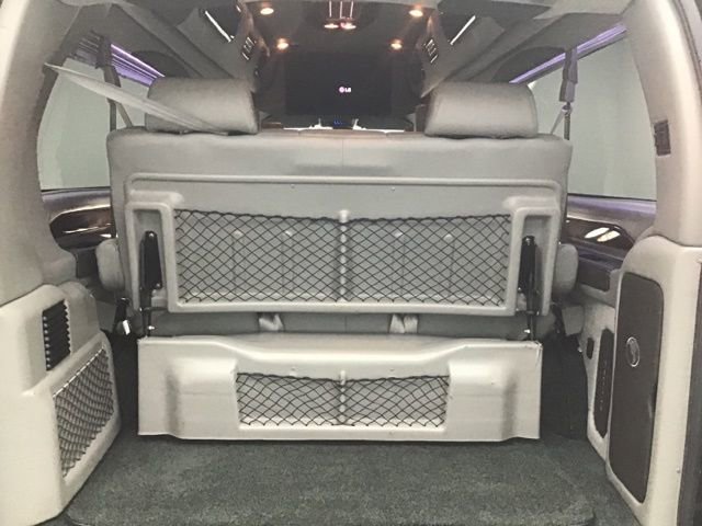 Used 2021 Chevrolet Express 3500 LS w/ Chrome Appearance Package image 7