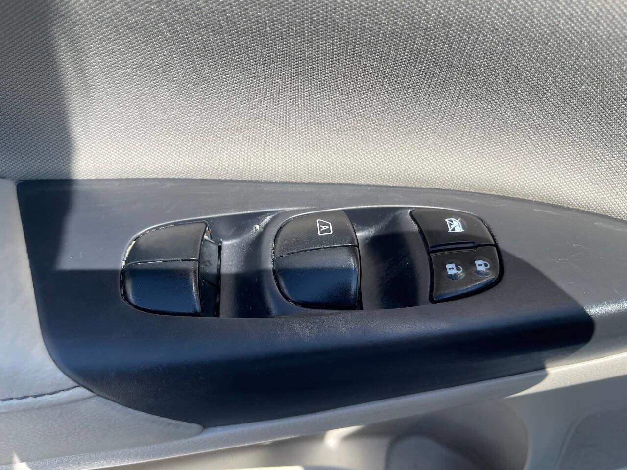 Used 2017 Nissan Sentra S image 13