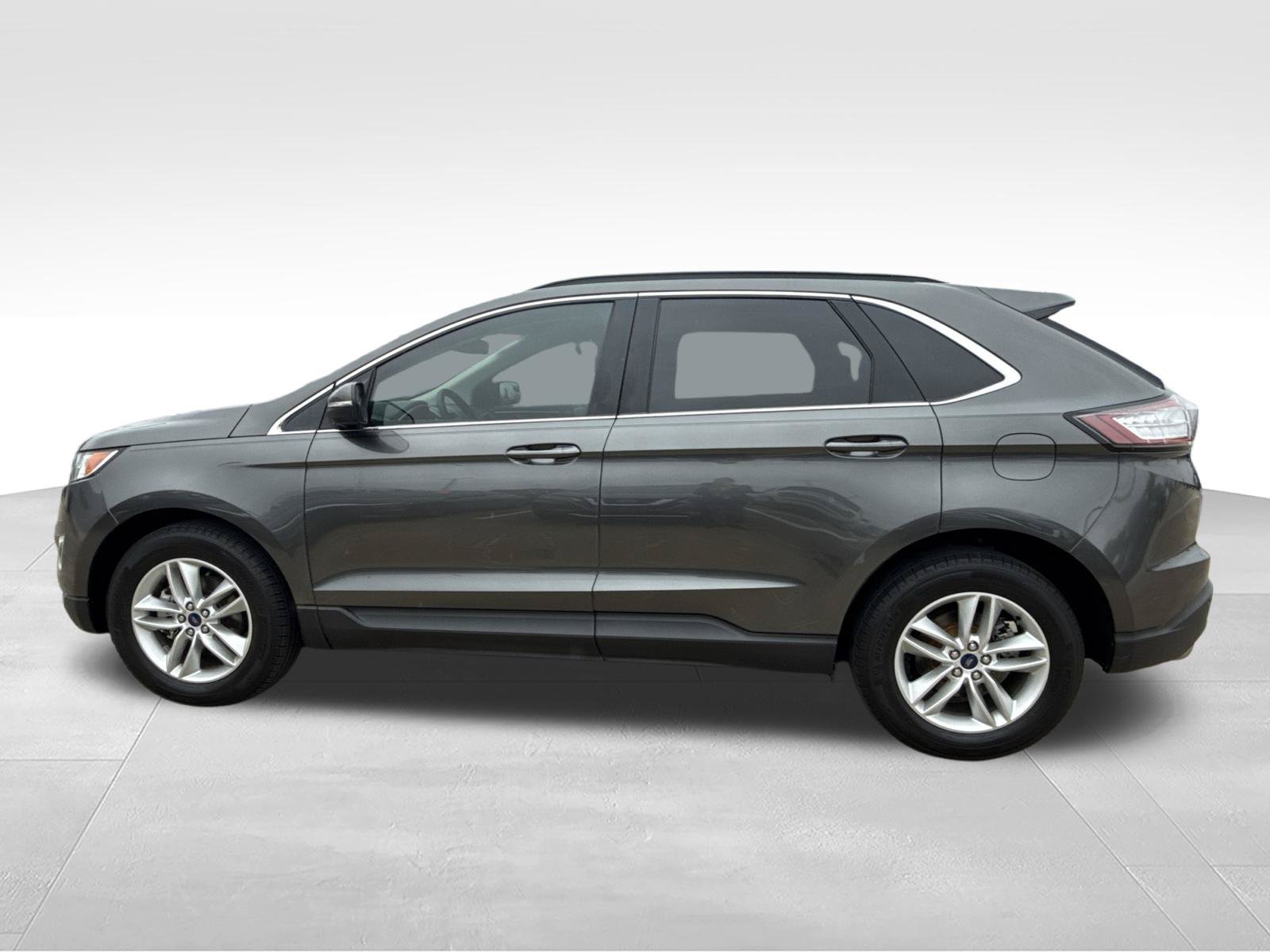 Used 2016 Ford Edge SEL FWD image 8