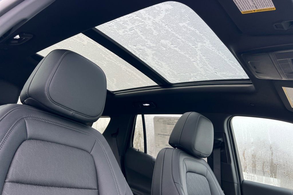 New 2026 Chevrolet Equinox LT w/ Convenience Package II image 14