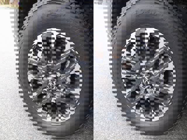 Used 2023 Toyota Sequoia Limited image 42