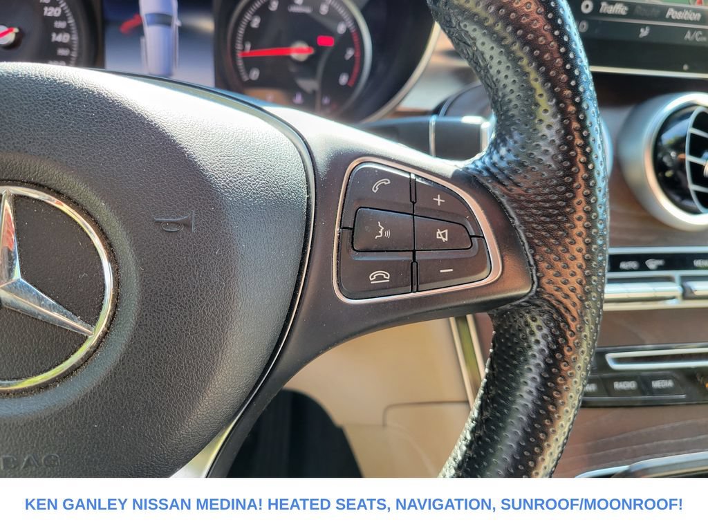 Used 2018 Mercedes-Benz GLC 300 4MATIC image 32