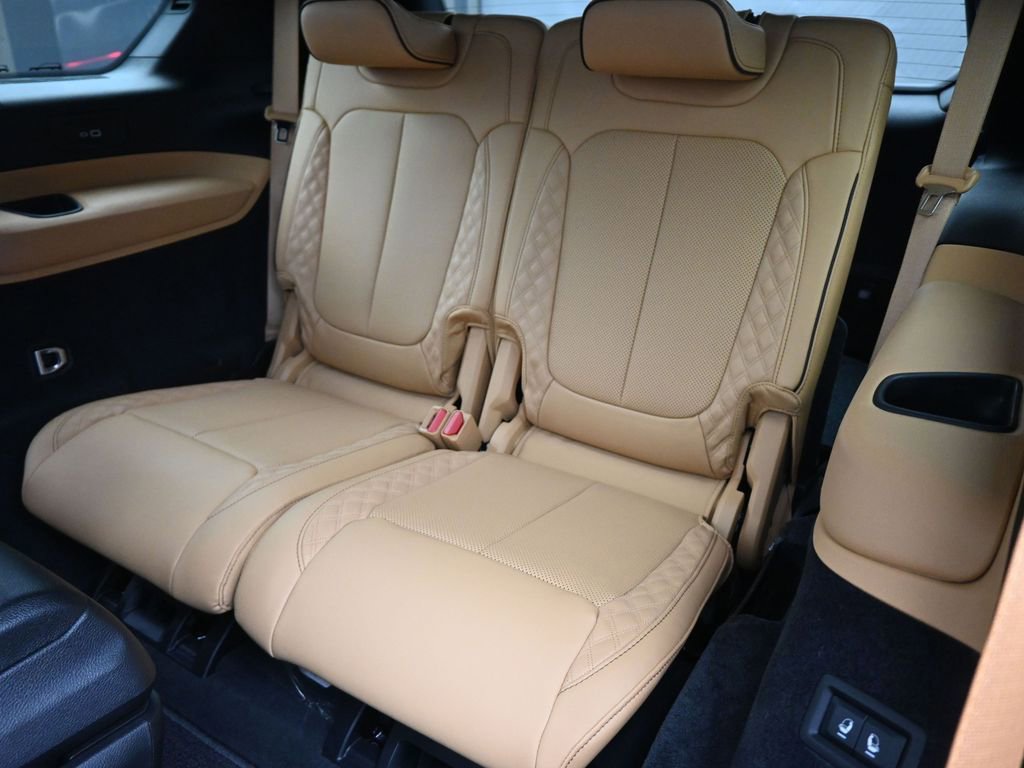 Used 2024 Jeep Grand Cherokee L Summit w/ Advanced Protech Group IV image 15