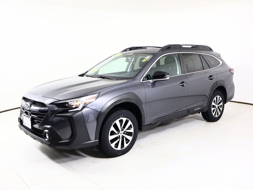 Used 2023 Subaru Outback Premium image 10