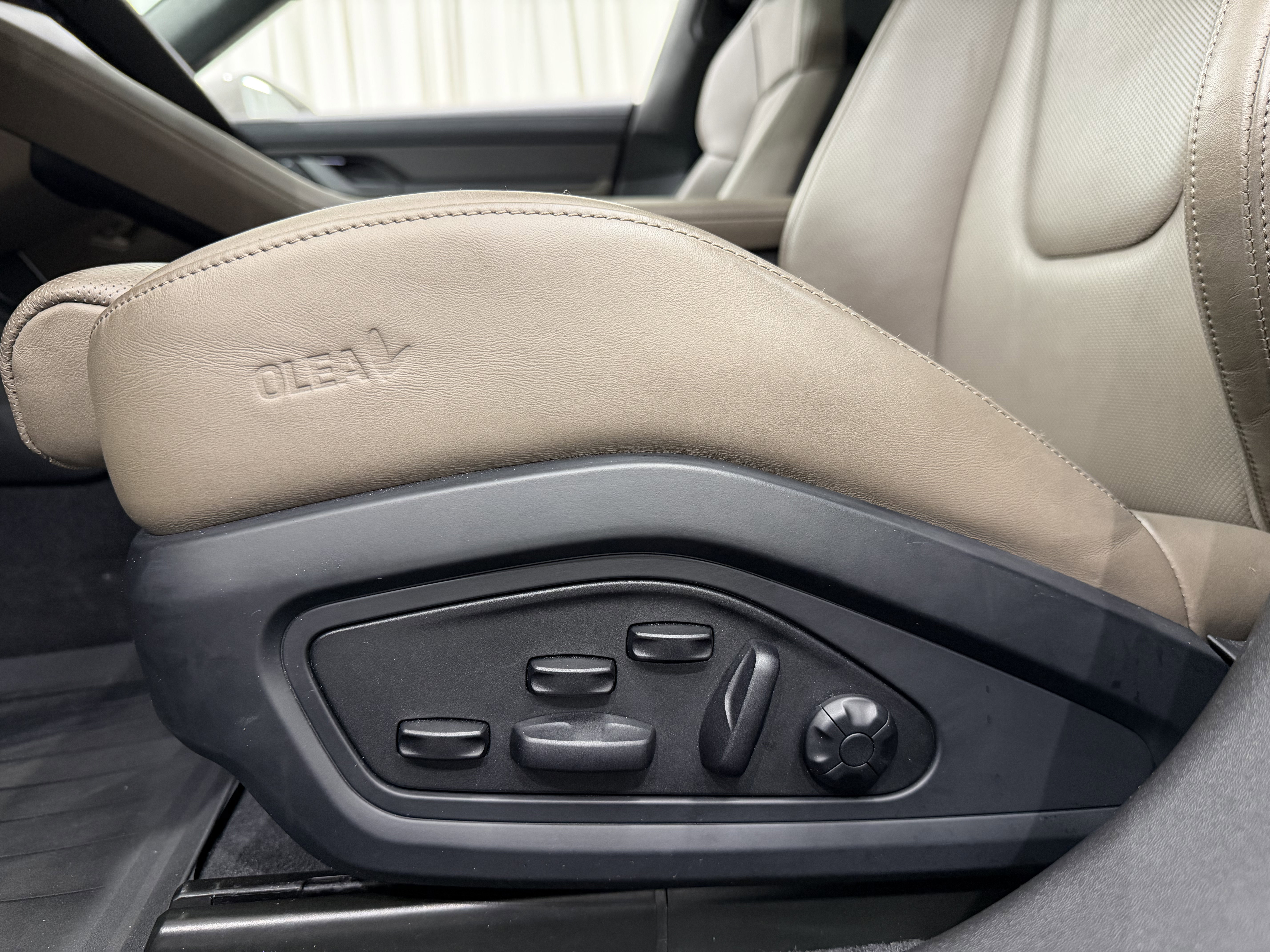 Certified 2023 Porsche Taycan Turbo S image 35