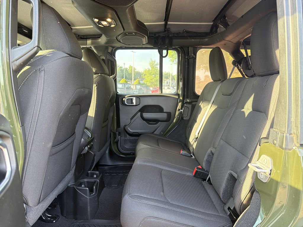 Used 2022 Jeep Wrangler Unlimited Sport AWD/4WD image 13