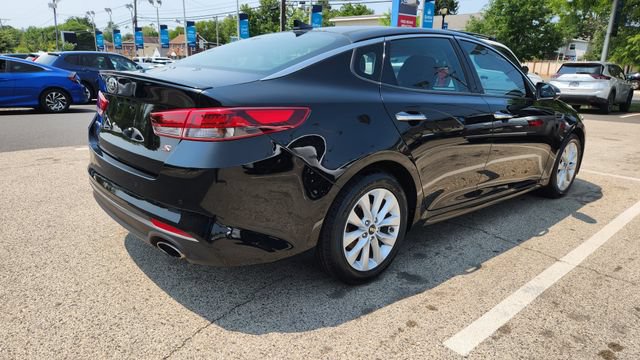 Used 2018 Kia Optima S w/ Panoramic Sunroof Package FWD image 9