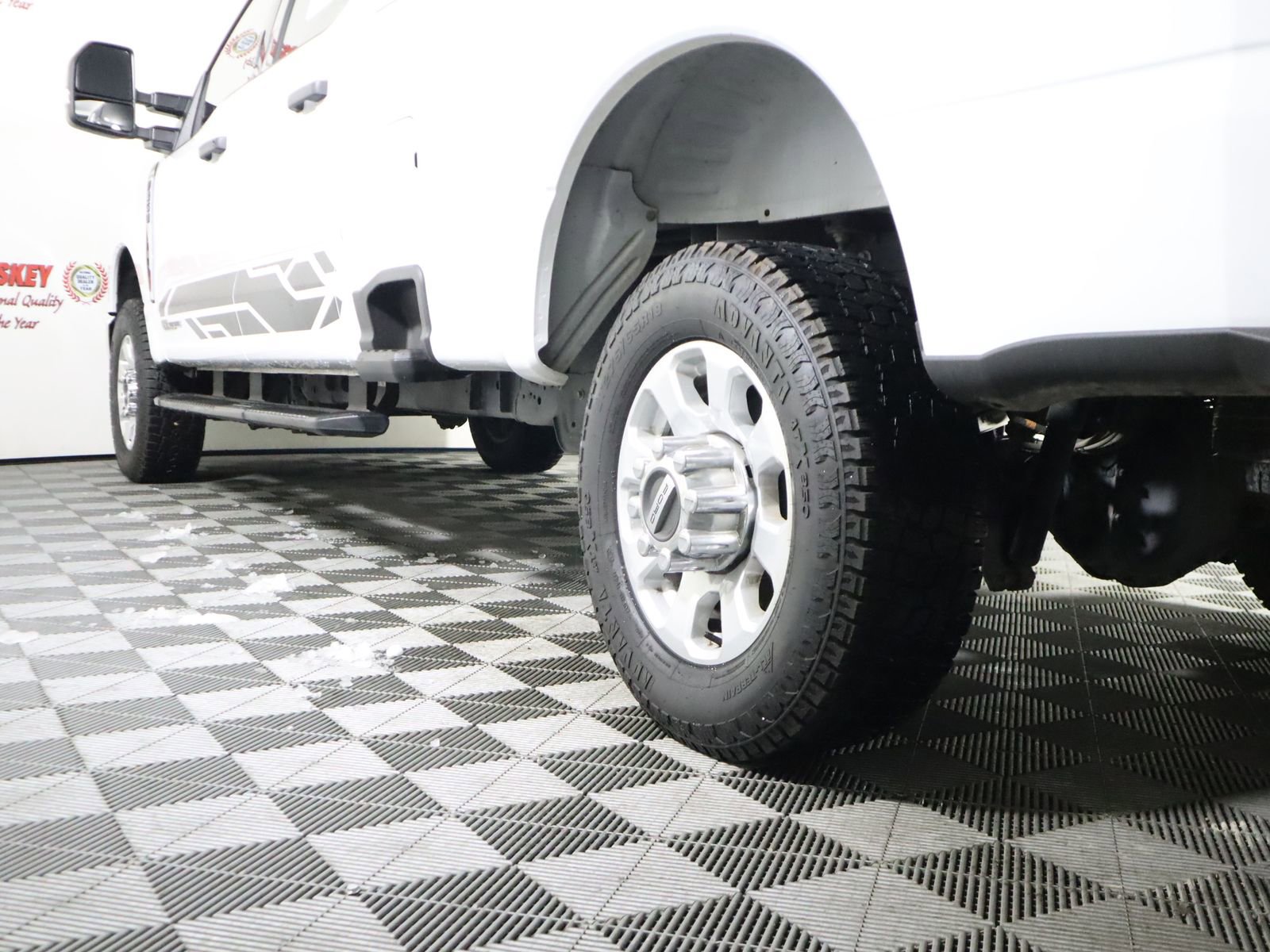 Used 2024 Ford F350 XLT image 12