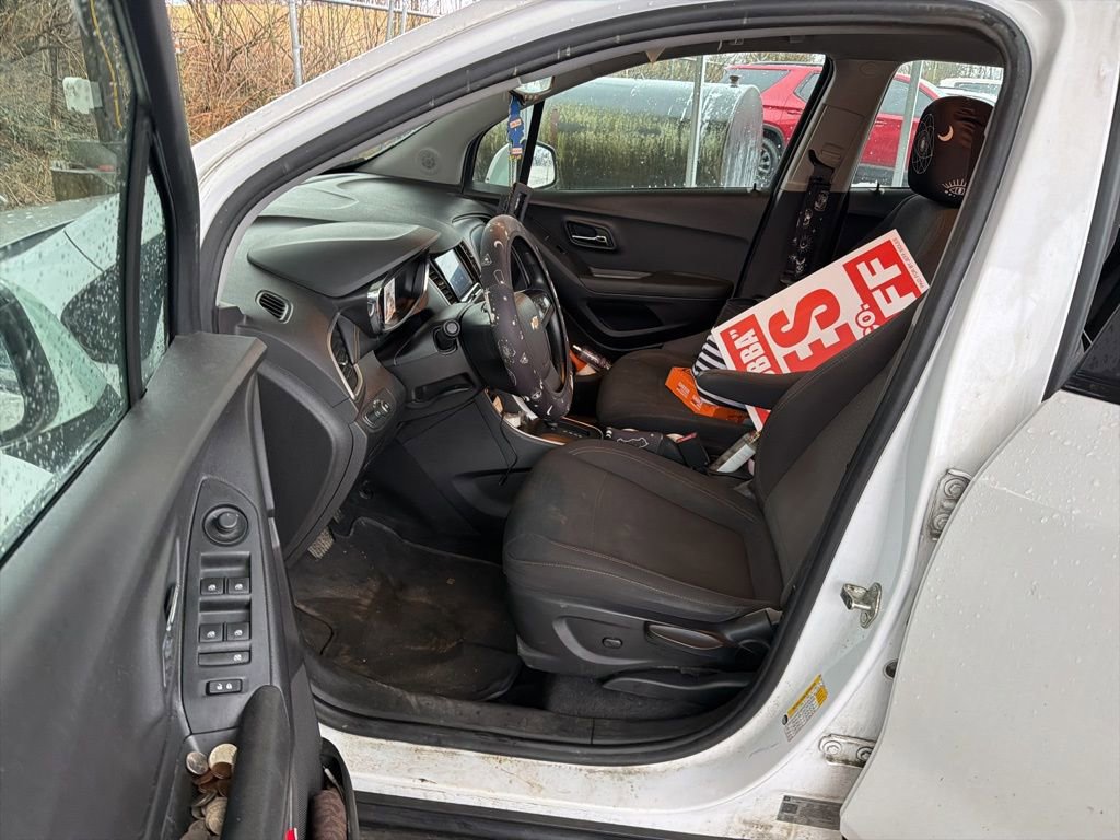 Used 2020 Chevrolet Trax LS image 6
